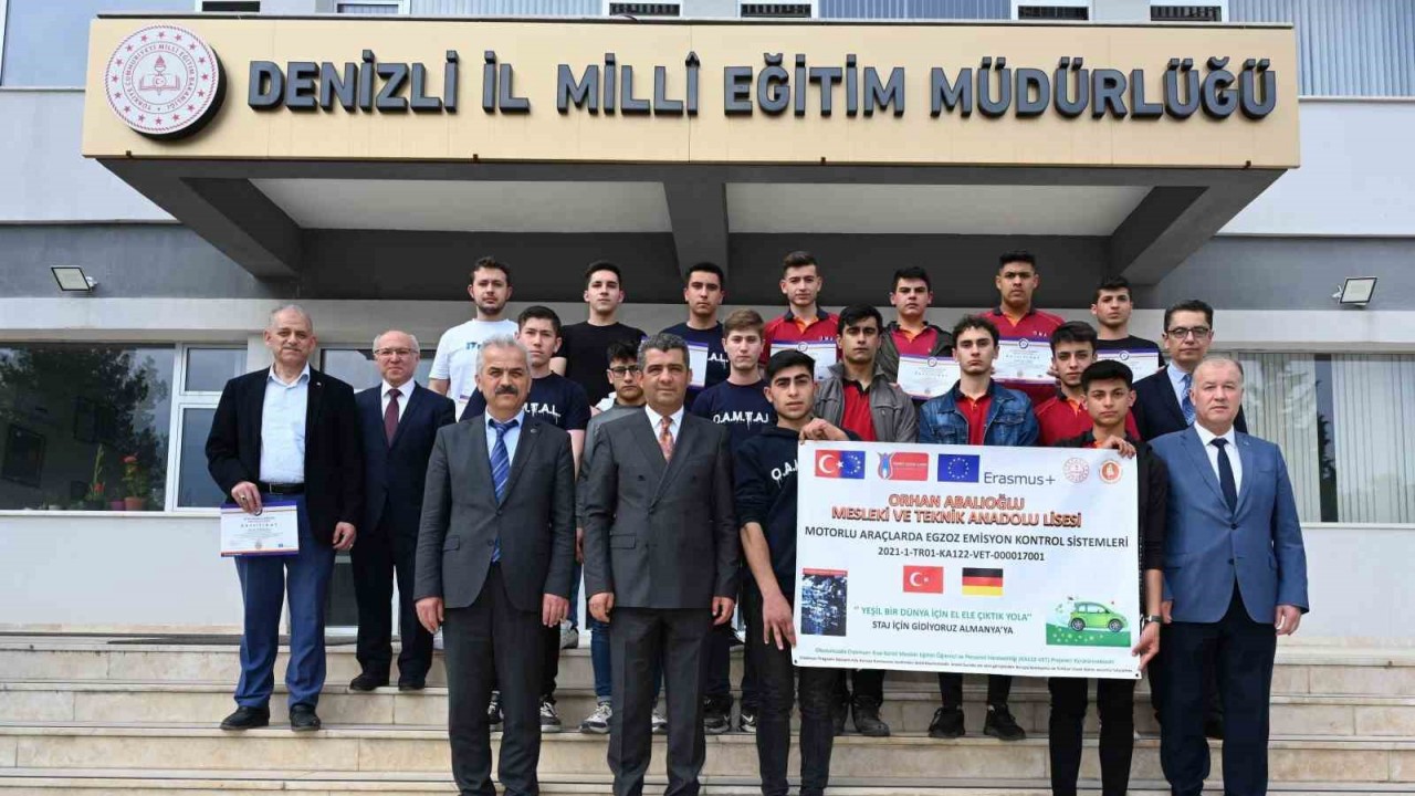 Denizlili meslek liseliler Avrupa stajlarını tamamladı