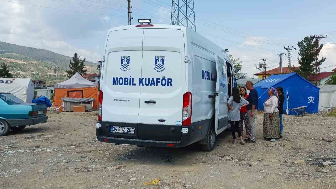 Deprem bölgesinde hizmetler sürüyor