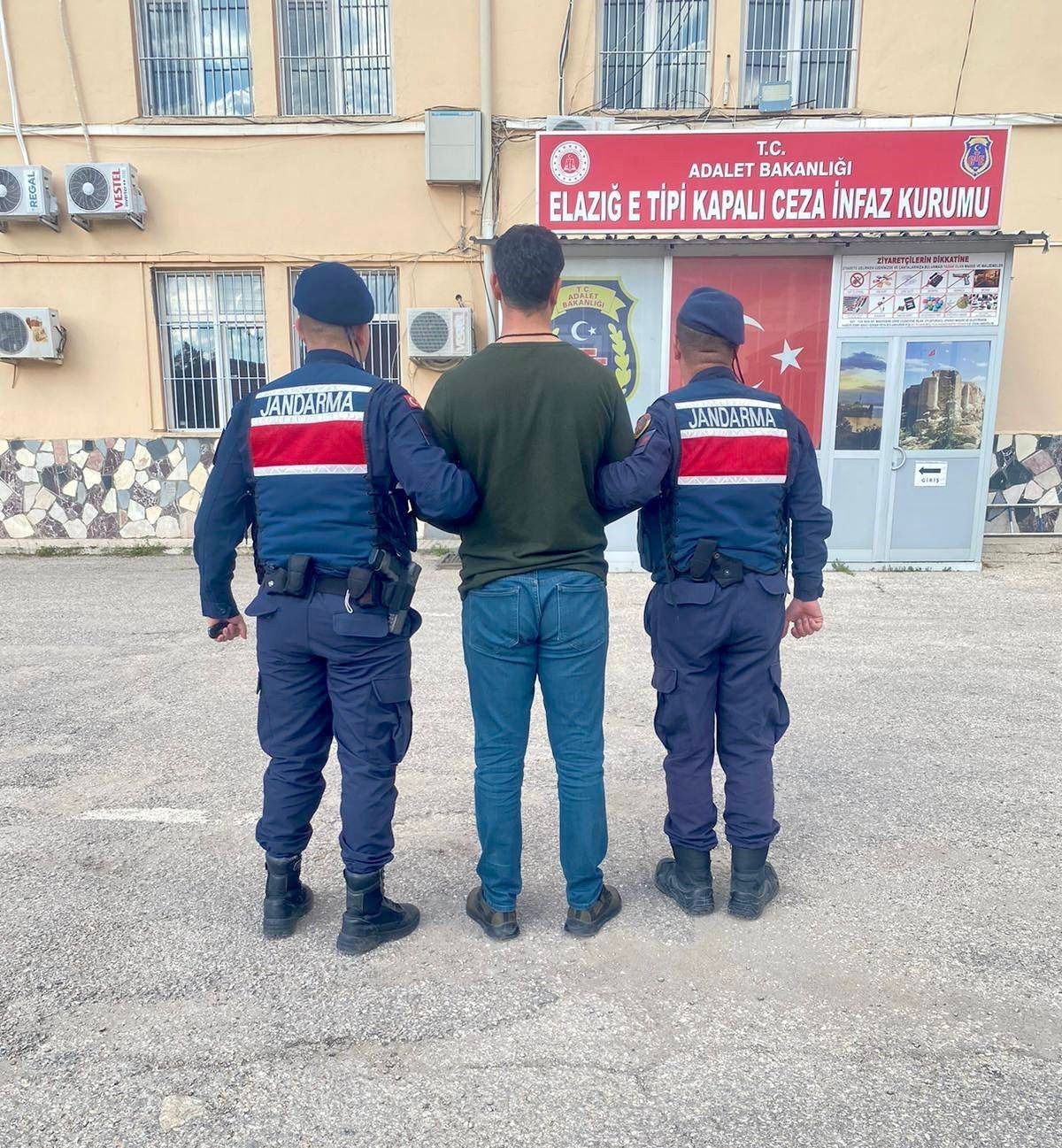 Elazığ’da 20 yıl kesinleşmiş hapis cezası bulunan zanlı yakalandı