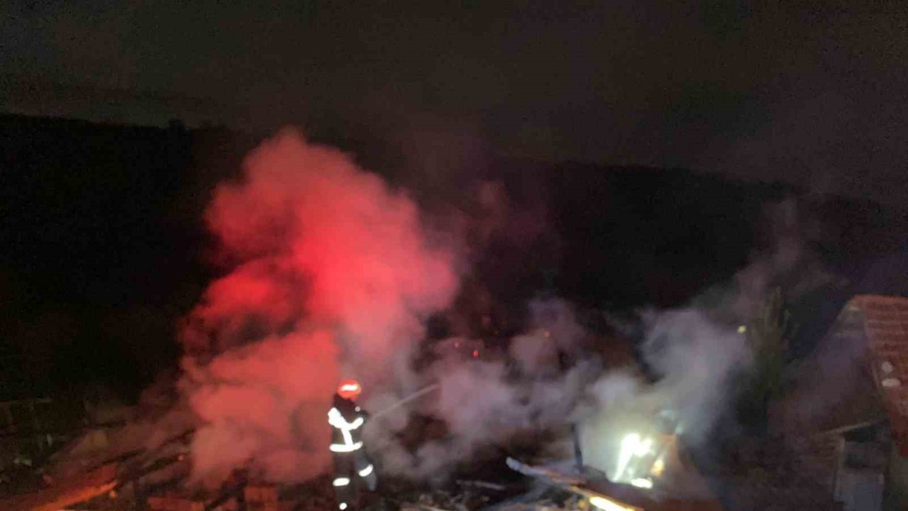 Erbaa’da tek katlı evde yangın çıktı