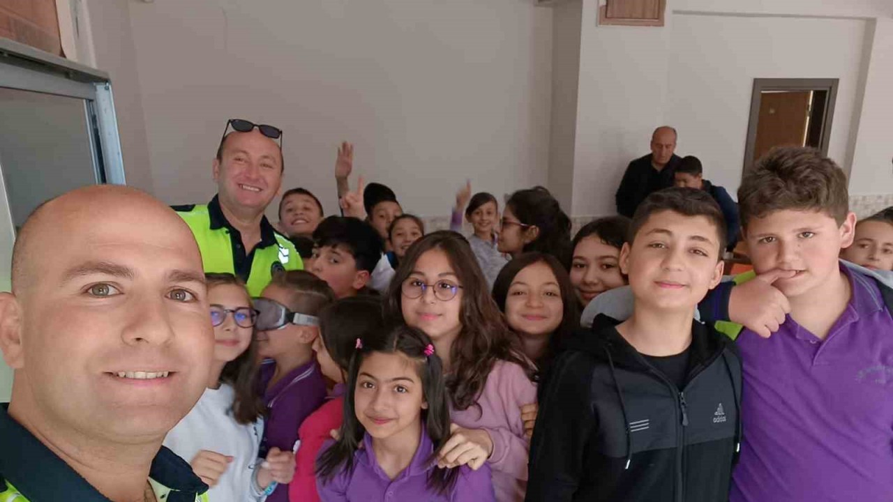 Ereğli’de trafik polisleri öğrencileri bilgilendirdi