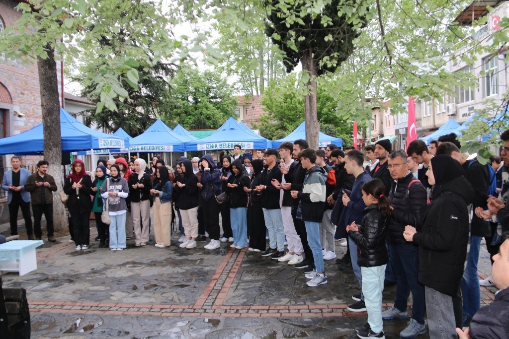 Eşrefoğlu Rumi vefatının 554. yılında İznik’te anıldı