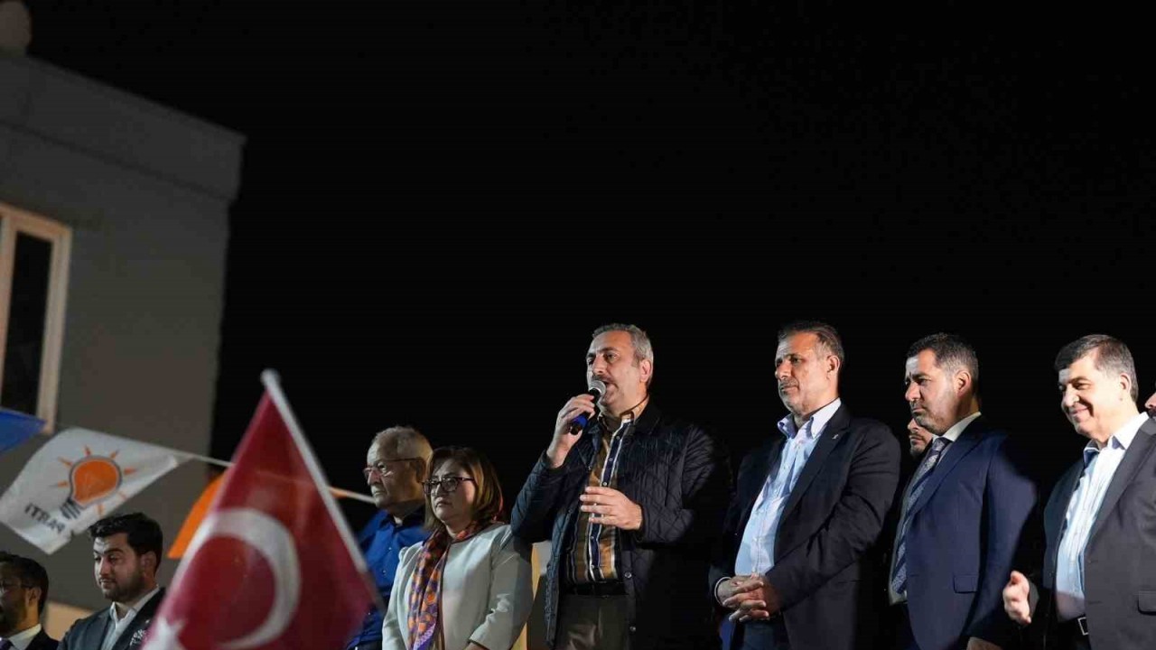 Gül, Fadıloğlu ile Şahin, Mevlana’daki vatandaşlarla buluştu