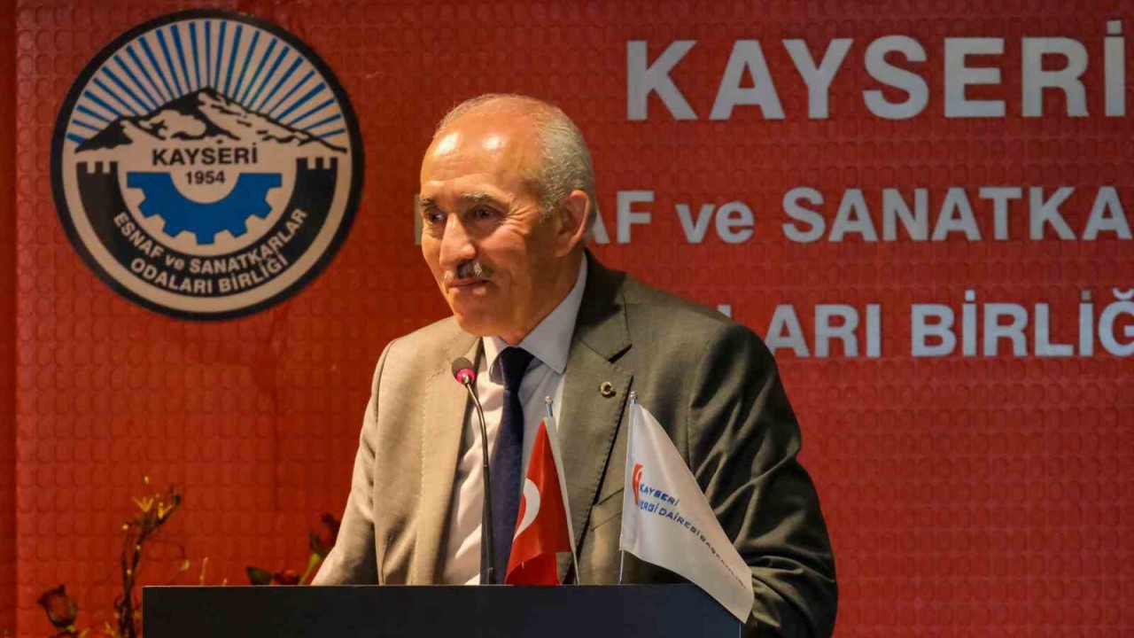 Kayseri Vergi Dairesi Başkanı İbrahim Kaya, esnaf temsilcileriyle bir araya geldi