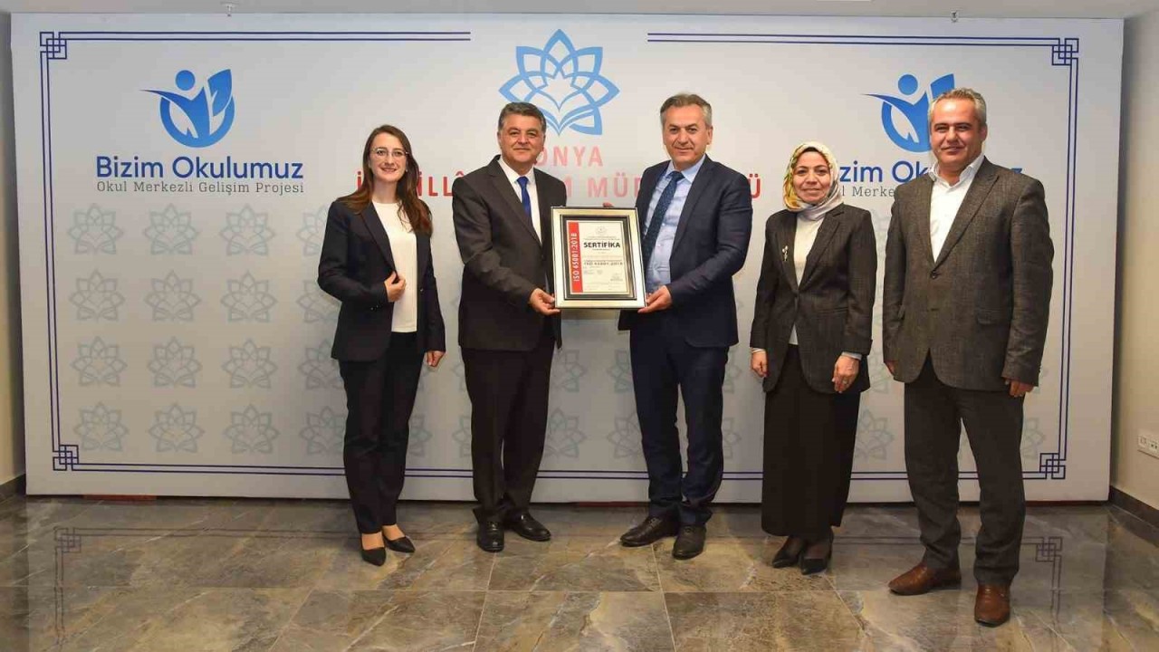 Konya İl Milli Eğitim Müdürü Yiğit kurumlara ISO 45001:2018 belgesini teslim etti