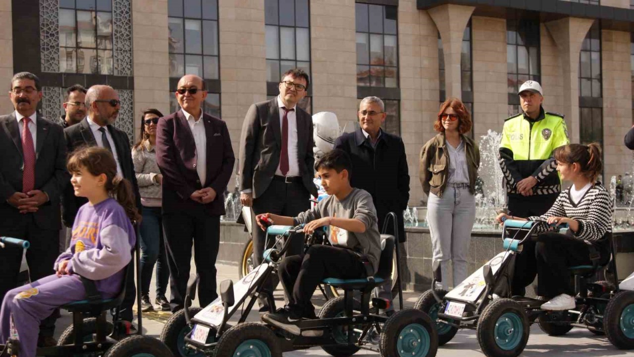 Kütahya’da uygulamalı trafik eğitimi