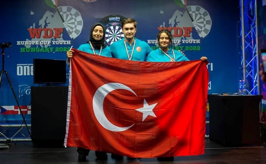 Pamukkale Belediyespor dartçıları İspanya yolcusu