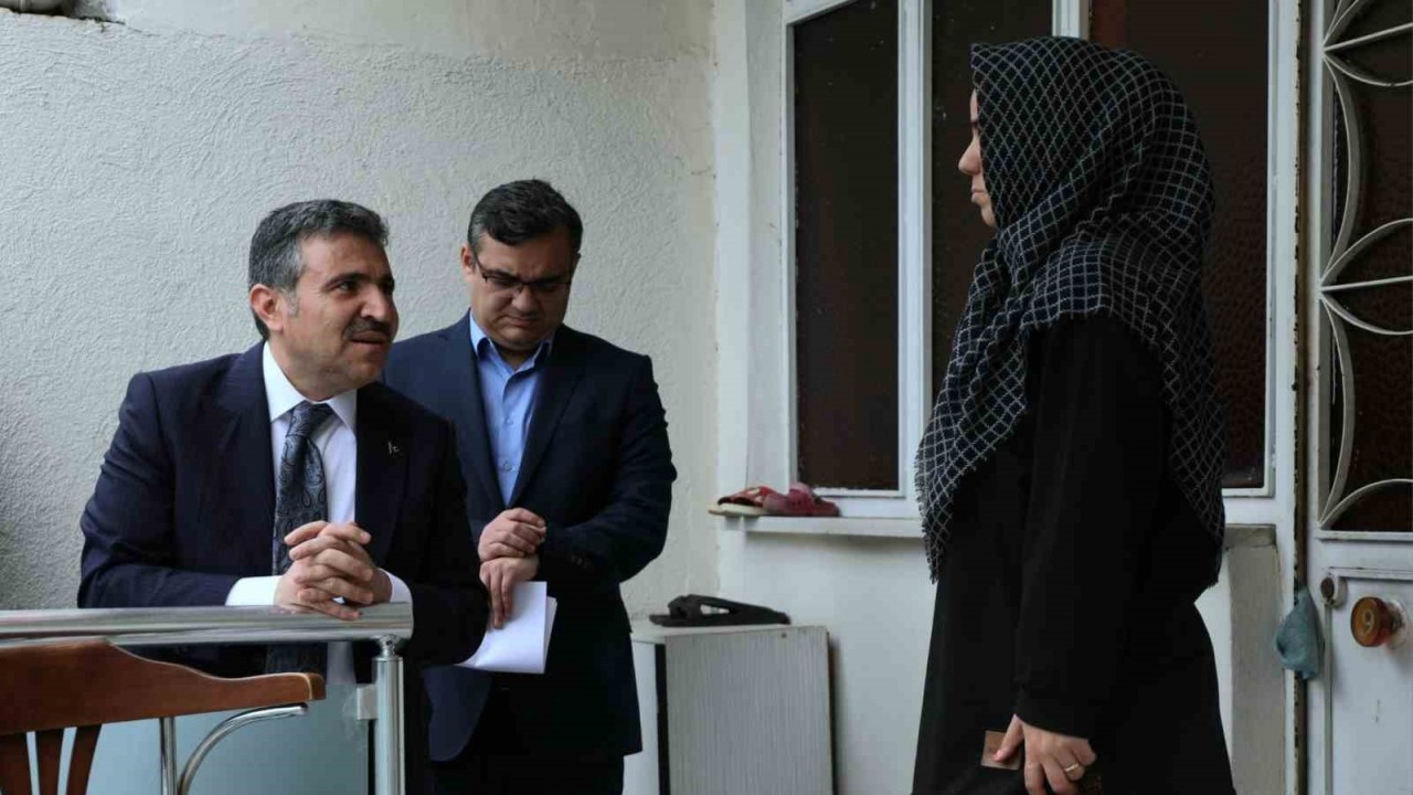 Vali Atay vatandaşlarla bir araya geldi