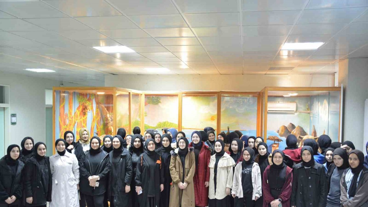 YKS sınavı öncesi son sınıf öğrencileri Düzce Üniversitesinde