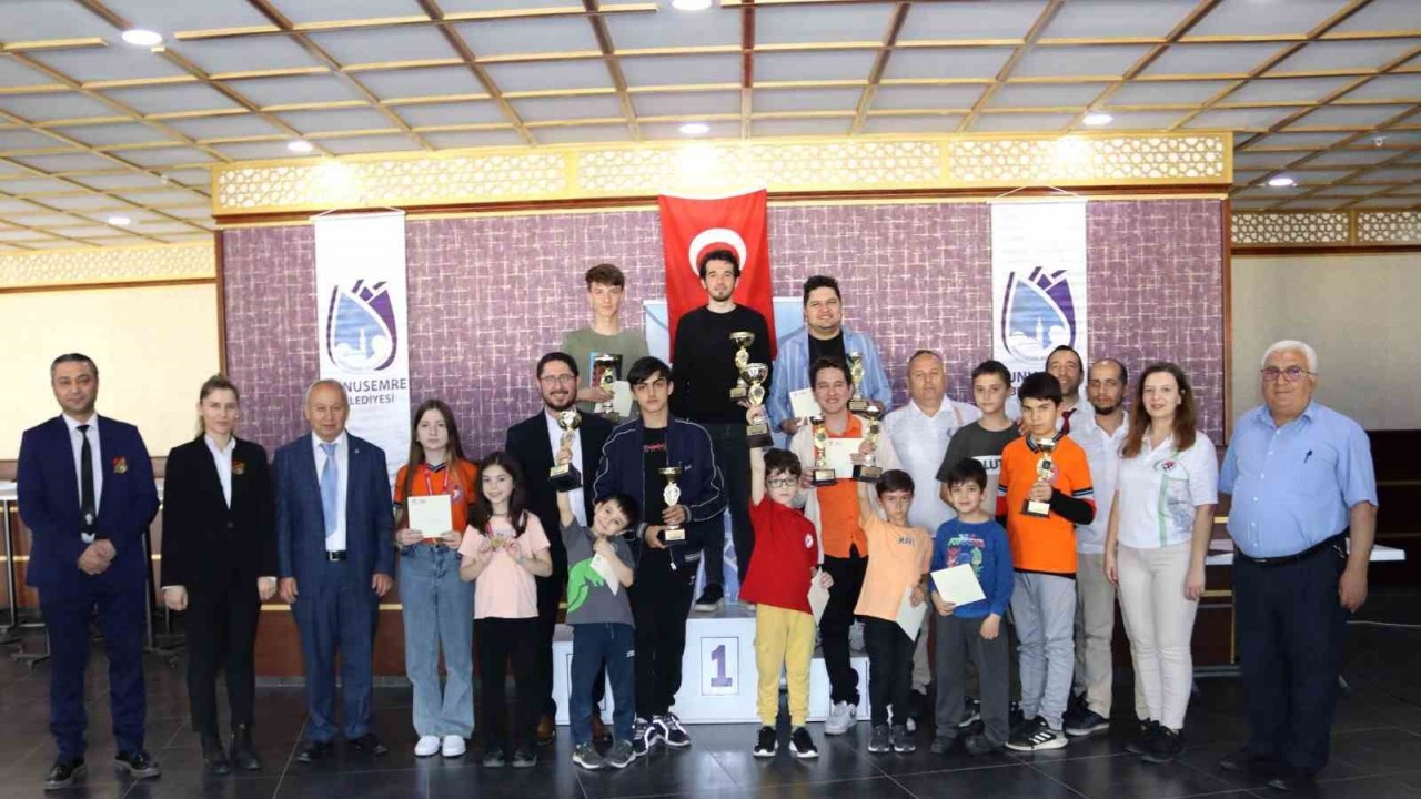 Yunusemre’de satranç şöleni sona erdi