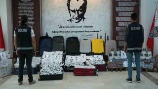 Bulgaristandan valizlerle getirilen 4 milyon liralık kaçak elektronik sigara ele geçirildi: 7 şüpheliye gözaltı