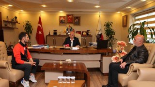 Darıcalı şampiyon dünya arenasına çıkacak