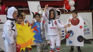 Elazığda bilim şenliği renkli görüntüler oluşturdu