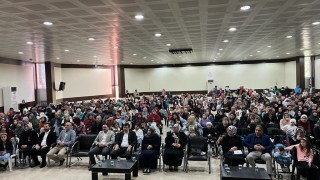 Gedizde minik Kuran Kursu öğrencilerinden yıl sonu gösterisi