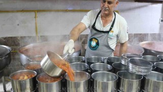 Haliliyede sıcak yemekler hanelere ulaştırılıyor