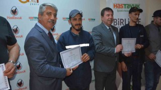 Hastavuk personeli eğitim ile ustalık belgesi aldı
