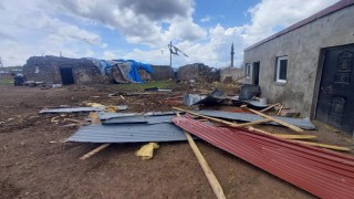 Karsta hortum korkuttu