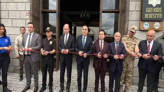 Karsta hükümlülerin el emeği göz nuru resimleri sergilendi