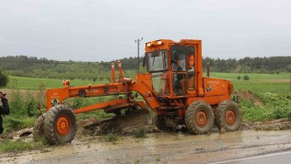 Kastamonuda kuvvetli sağanak hayatı olumsuz etkiledi
