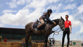 Kayserililer Büyükşehirin atlı tur hizmetini çok sevdi