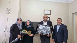 Kütahya İHHdan Mavi Marmara gazisinin eşine ziyaret