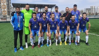 Ligin namağlup takımları Kalespor ve Yeni Esenspor