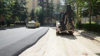 Melikgazi yolları yenileyerek ulaşımı daha konforlu hale getiriyor
