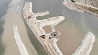 Meriç ve Tunca Nehirlerinin yatağındaki kumlar temizleniyor