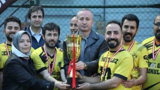 Önder Baydar Eğitimciler Ligi Şampiyonu Ertuğrul Gazi Ortaokulu oldu