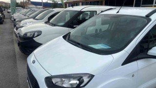 Sahte sitelerdeki dolandırıcıların ‘aracı kapınıza kadar vale getirecek vaatlerine dikkat