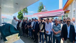 Seçim zaferini kutlamak isterken tutukluk yapan silahı ile yanlışlıkla kendini vuran şahıs son yolculuğuna uğurlandı