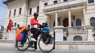 Şehitler için bin 200 kilometre pedal çevirecek