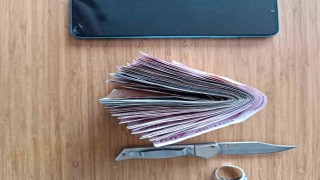 Şüphe üzerine takip ettikleri şahısları hırsızlık yaparken suç üstü yakaladılar