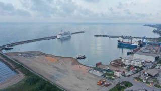 Ünye limanı büyüyor