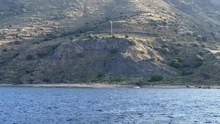 Yunan unsurlarınca ölüme terk edilen 48 kaçak göçmen kurtarıldı