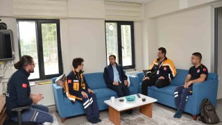 112 Acil Sağlık Hizmetleri istasyonlarındaki personeller ile bir araya geldi