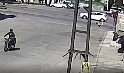 2. kattan yere çakıldı önce ağladı sonra ayağa kalktı