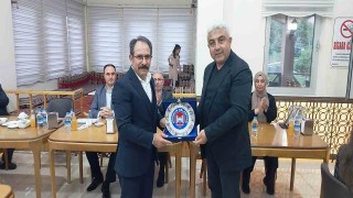 34 yıllık eğitimci başarılı Müdür Sezere veda yemeği