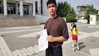 63 saat enkaz altında kalan Gürkan, üniversite sınavına girdi