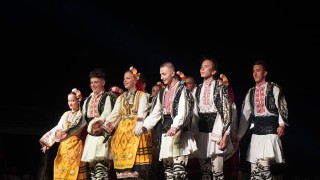 8. Ayvalık Deniz-Kum-Güneş ve Halk Dansları Festivali başlıyor