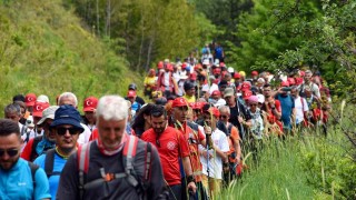 95 kilometrelik ‘Atatürk ve İstiklal Yolu Yürüyüşü 3üncü gününde devam etti