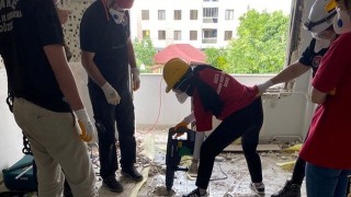 Ağır hasarlı binada kurtarma tatbikatı yaptılar