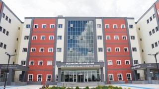 Ağız ve Diş Sağlığı Merkezinin altyapı çalışmaları büyük bir sürat ve titizlikle yapılıyor