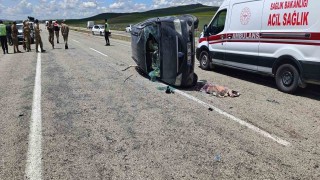 Ağrıda trafik kazası; 1 çocuk öldü, 6 kişi yaralandı