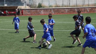 Ahlatlı şehitler anısına futbol turnuvası düzenlendi