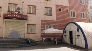 Ailelerin evlat nöbeti kararlılıkla devam ediyor