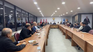 AK Parti seçim sonrası ilk il yönetimi toplantısını gerçekleştirdi