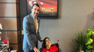 AK Parti sevgisi engel tanımadı