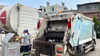 Akdenizde çöp konteynırları yenileniyor