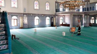 Akdenizde ibadethaneler bayrama hazırlanıyor